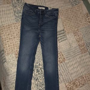 Abercrombie & Fitch high rise skinny jean